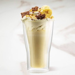 บานานา แอนด์ พีนัท มิลค์เชค