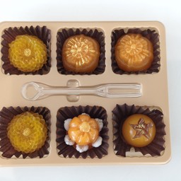 มงคลพรีเมี่ยม 6 ช่อง