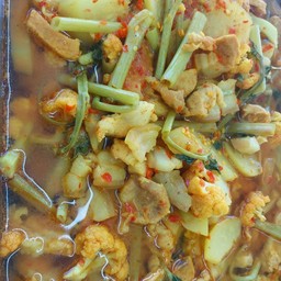 แกงเหลืองผักรวมหมู