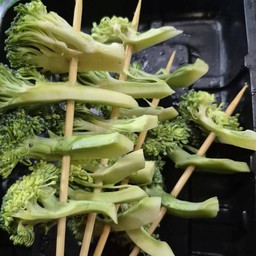 บล็อกโคลี่ย่างหม่าล่า