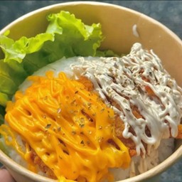 ข้าวหอมมะลิ ไก่ทอด[ราดซอสพิซซ่า&หัวหอม]