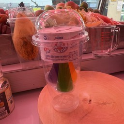 นมหมีปั่นปีโป้