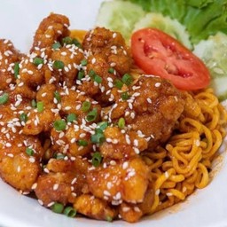 มาม่าเกาหลีฮอตล็อบเตอร์+ไก่กรอบซอสฮอต&สไปซี่