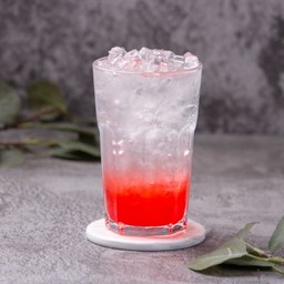 สตรอเบอร์รี่โซดา.