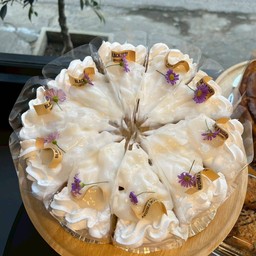 เค้กมะพร้าวนมสด