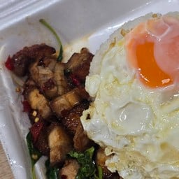 ครัวคุณนง อาหารตามสั่ง