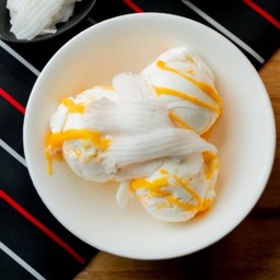 ไอติมกะทิไข่แข็ง.