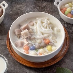 บัวลอยน้ำกะทิ.