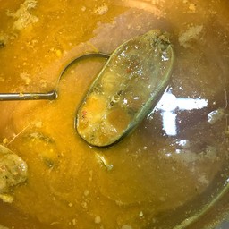 แกงส้ม ปลาสวาย ผักรวม