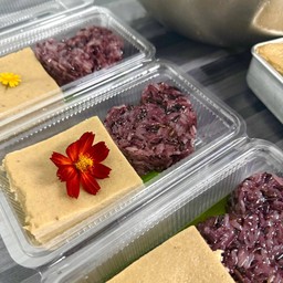 D.ข้าวเหนียวสังขยาเผือก