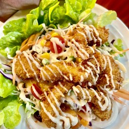 สลัดกุ้งกรอบ