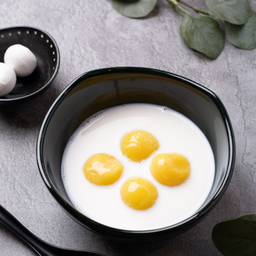 บัวลอยคัสตาร์ดไข่เค็มนมสด.