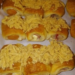 เดนิชทรีโอหมูหยอง