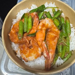 ผัดพริกแกง ราดข้าว