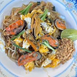 ผัดไทหอยแมลงภู่