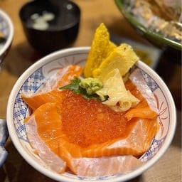 Isomaru Suisan 磯丸水産 道頓堀店  Dotombori