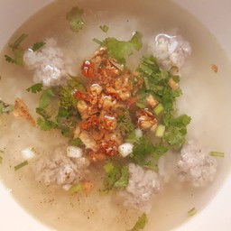 ร้านแซ่บซี้ดท้ายซอย(มีตามสั่ง,ก๋วยเตี๋ยว,ยำส้มตำรสเด็ด)