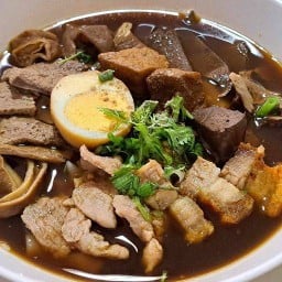 ก๋วยจั๊บ ปิยะพร ซอยร่มโพธิ์-ซอยอยู่เจริญ