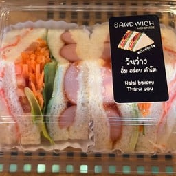 ไส้กรอกไก่ +ปูอัด