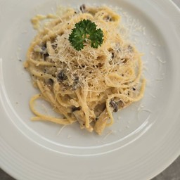 Mushroom Cream Spaghetti