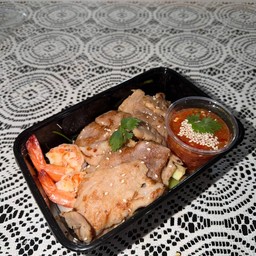 ย่างให้ หมู+ทะเล