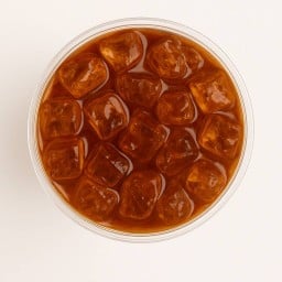 ชาดำเย็น เสริฟพร้อมน้ำแข็ง แก้ว 16 oz (เลือกความหวานไม่ได้ )