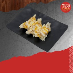 เกี๊ยวซ่าชีส 3 ชิ้น