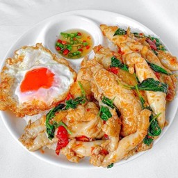 ข้าวผัดกระเพราไก่