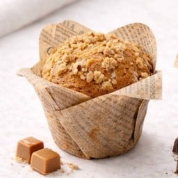 CARAMEL CRUMBLE MUFFIN