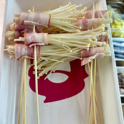 bacon enoki(เห็ดเข็มทองหมู)