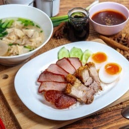อ้วนอ้วนบะหมี่หมูกรอบ@พุทธบูชา 33/2 พุทธบูชา 33/2