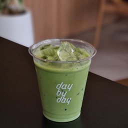Matcha latte (มัทฉะลาเต้)
