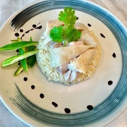 ข้าวมันไก่DADDY (น้ำจิ้มเต้าเจี้ยว+น้ำซุป)