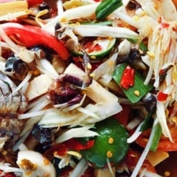 ร้าน ส้มตำ ชา กาแฟสด ฮั่นแน้ว