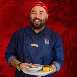 เปลี่ยนชื่อใหม่ แต่ยังคงเป็น สูตรเดิม เชฟไอ้เคราคนเดิม