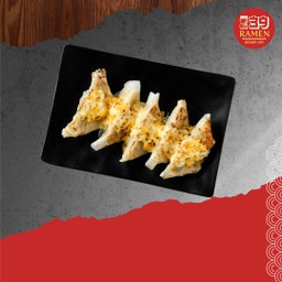 เกี๊ยวซ่าชีส 5 ชิ้น