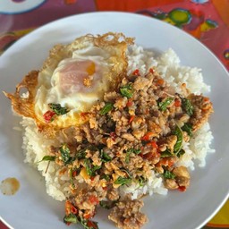 แม่วันดีอาหารตามสั่ง (หน้าโรงพัก)