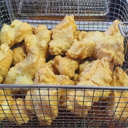 ลูกชิ้น ปลา ระเบิด