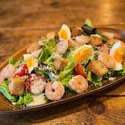 สลัดซีซาร์กับกุ้ง