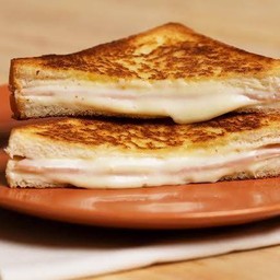 ขนมปังแฮมชีส