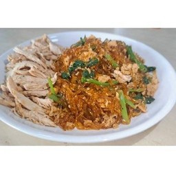 เส้นแก้วผัดซีอิ้วไก่ฉีก (คลีน) Stir-fried Chicken  and Glass Noodles