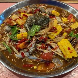 ยำข้าวโพดรวมทะเลน้ำปลาร้า