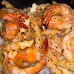 กุ้งผัดยอดมะพร้าวอ่อน