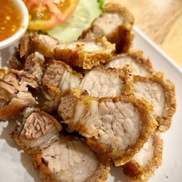 หมูกรอบ กรุบกริป
