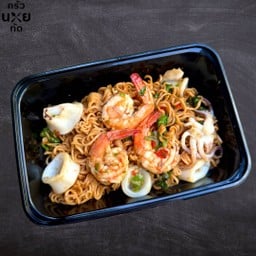 ผัดมาม่ากระเพราทะเล