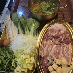 วันศุกร์ หมูกระทะ&จิ้มจุ่ม เกาะสมุย