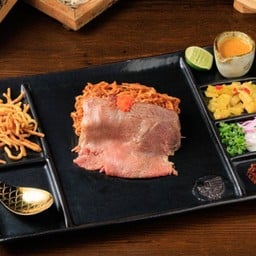 ข้าวซอยผัดแห้งเนื้อออสเตรเลีย วากิว ริบอาย