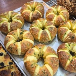 Garlic cream cheese bagels🧅🧈
