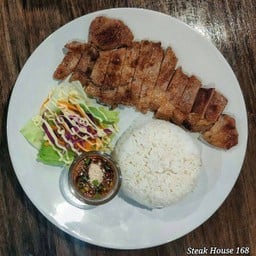 ข้าวเสต็กเนื้อเซอร์ลอยน์ซอสจิ้มแจ่ว