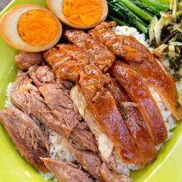 นายปอขาหมูบุฟเฟ่ต์